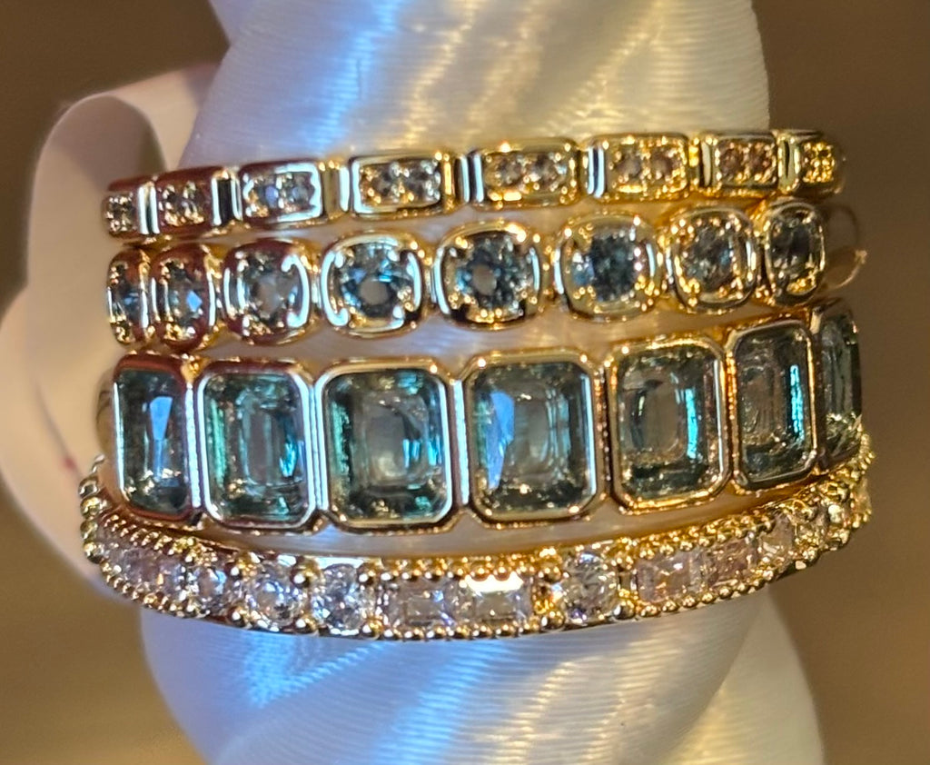 Delicates Singular In The Universe Size 11