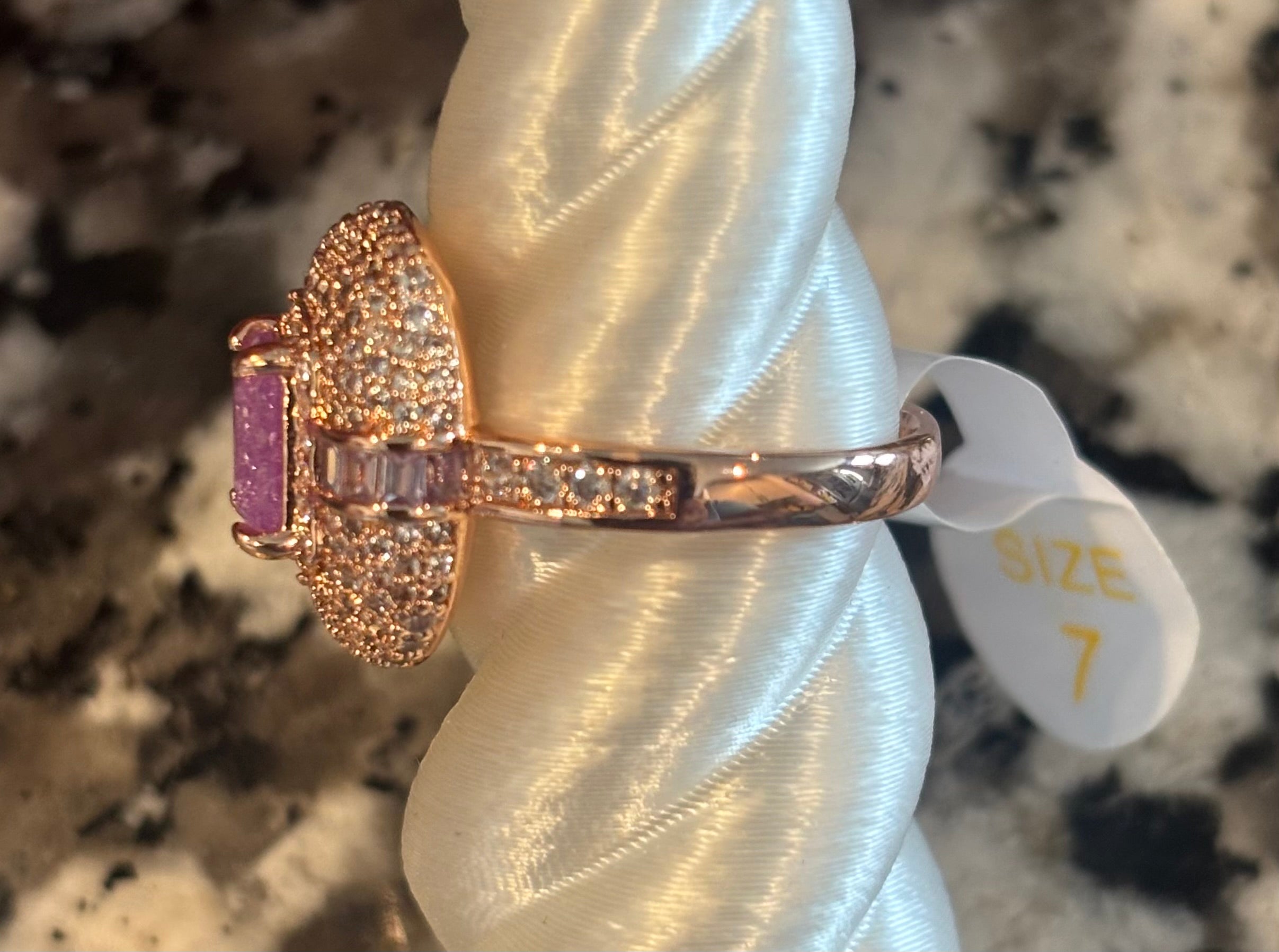 BP Iris Ice Crystal Rose Gold Ring Size 7