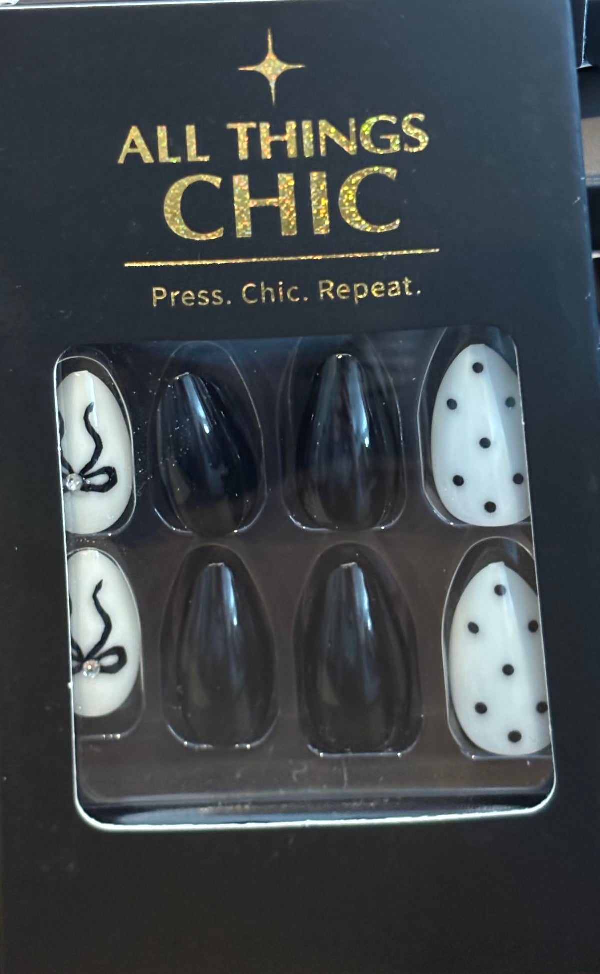 Polky Bows Press-On Nails Short/Medium