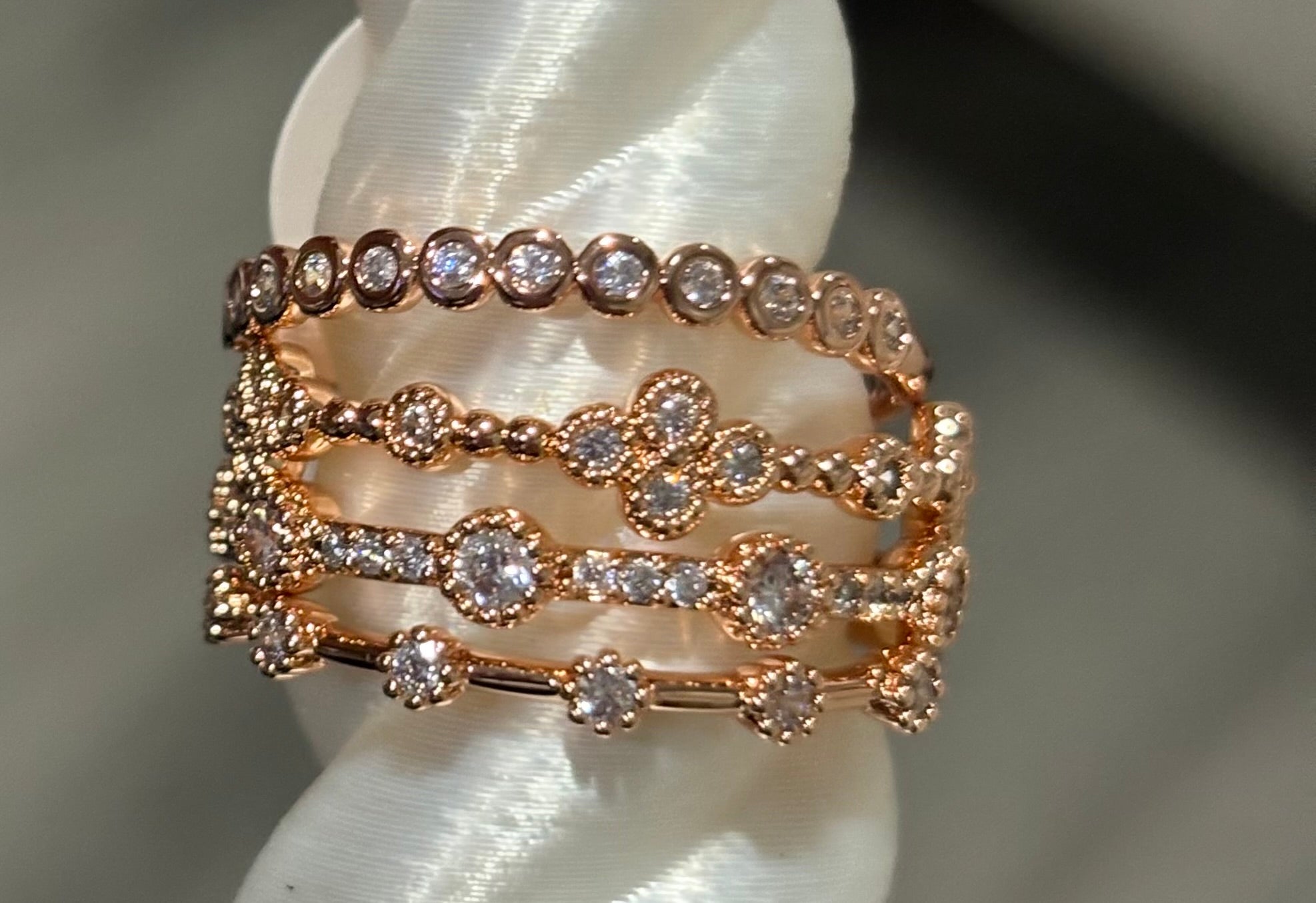 BP Less Noise, More Meaning Size 10