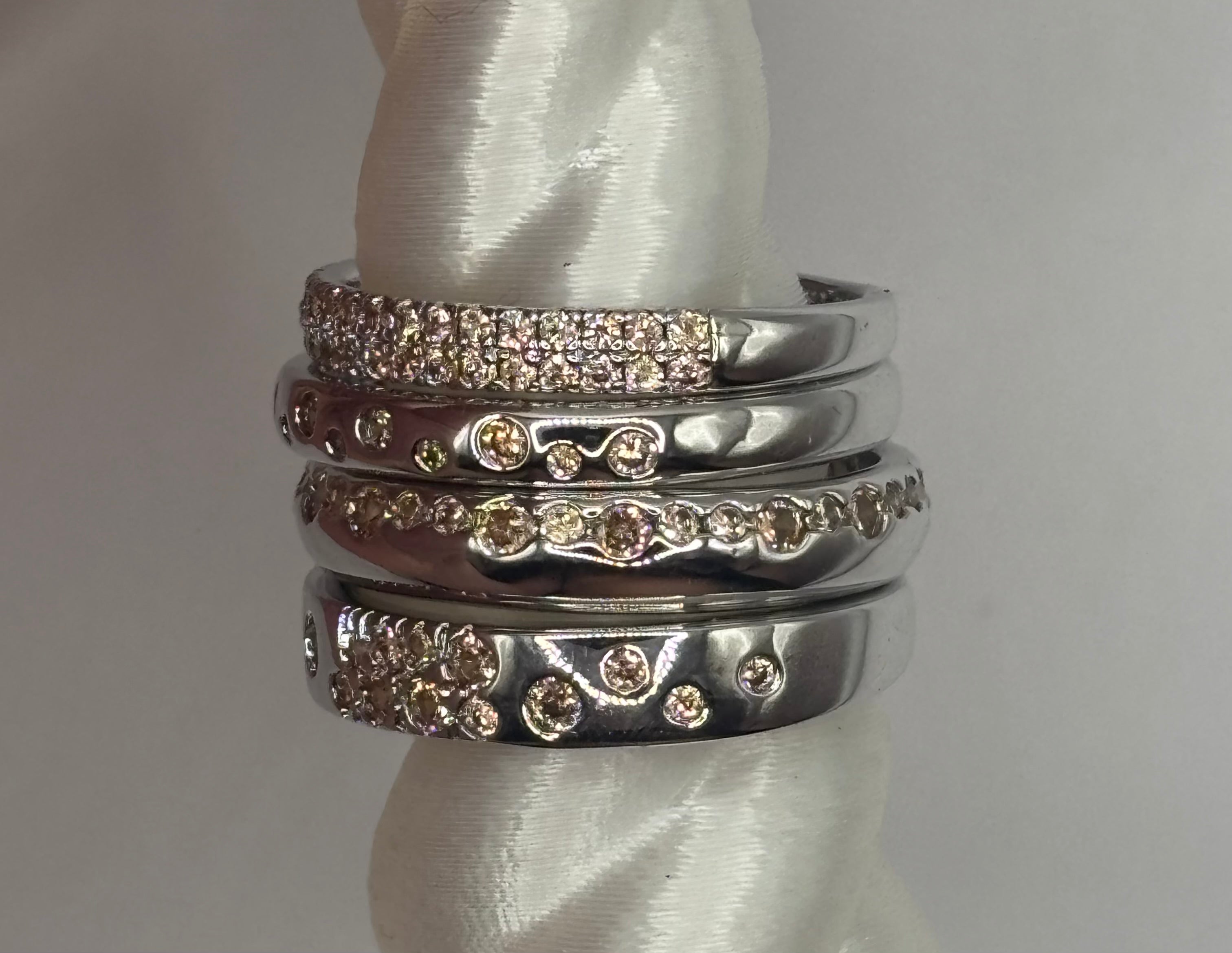 BP Luxe Bands Live Boldly Size 8