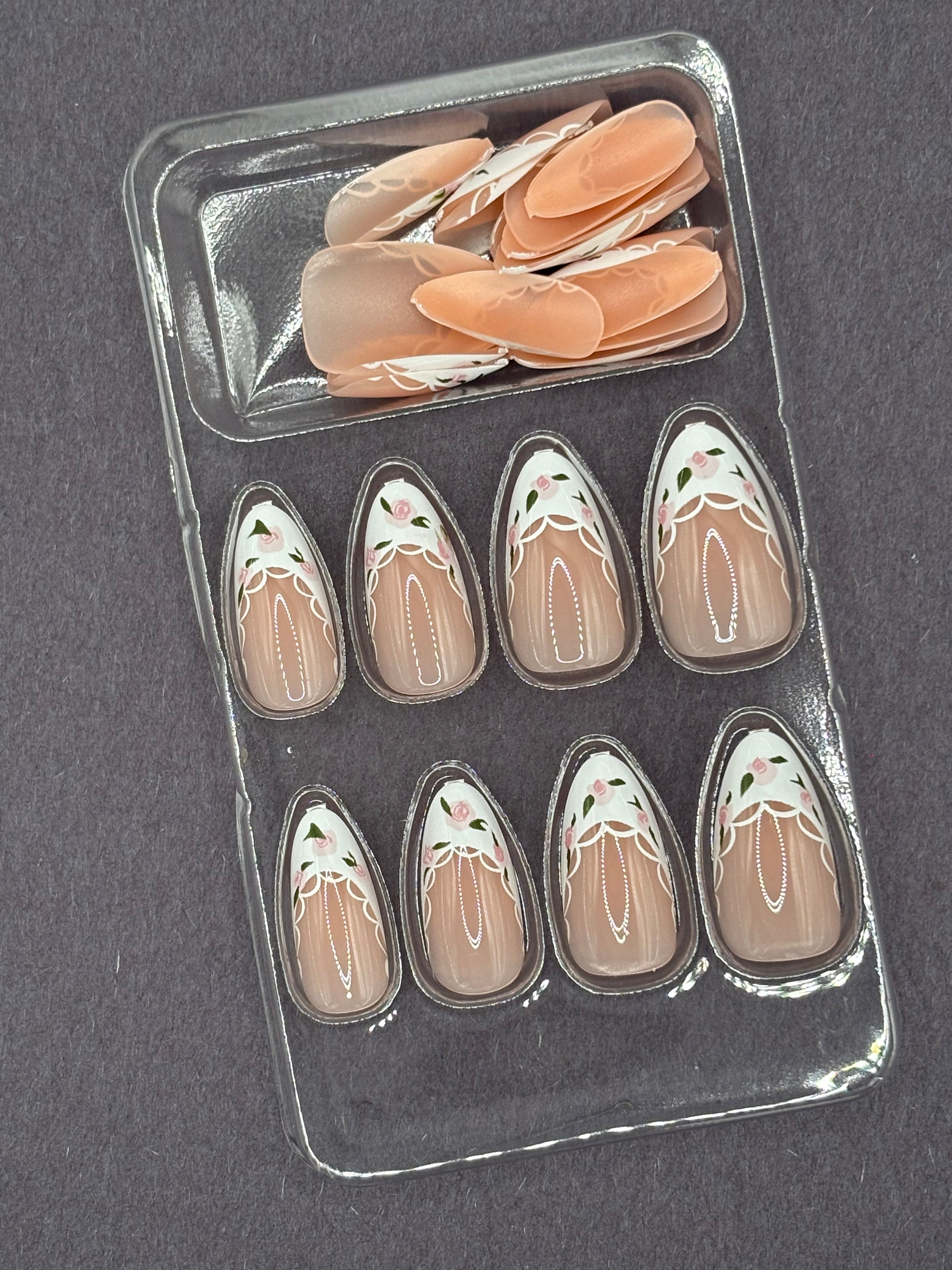 Tea Time Press-On Nails Medium