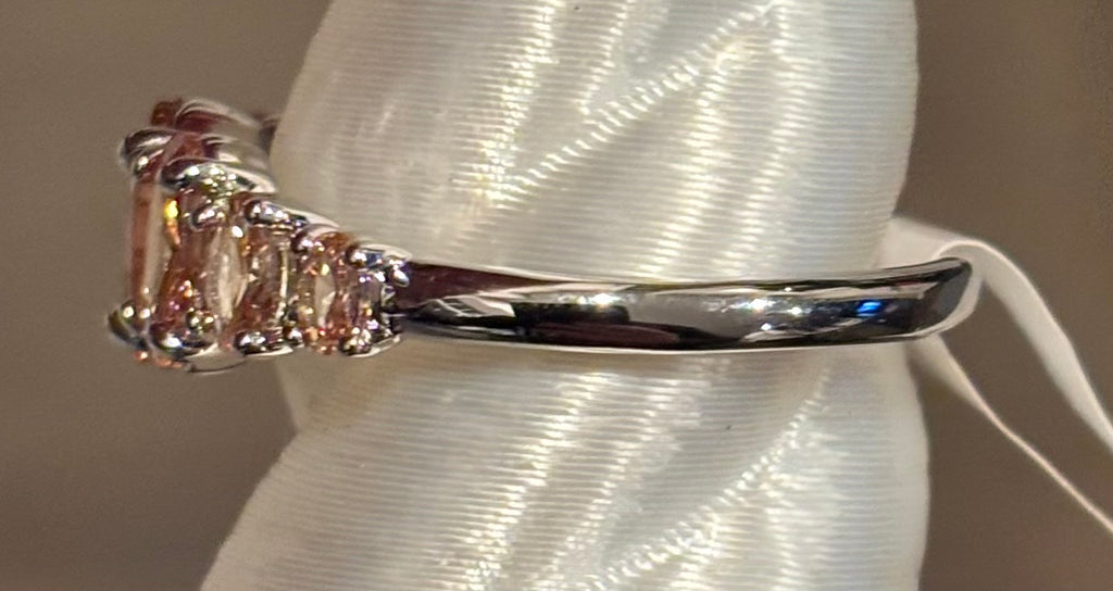 BP A Dazzling Glow Size 7