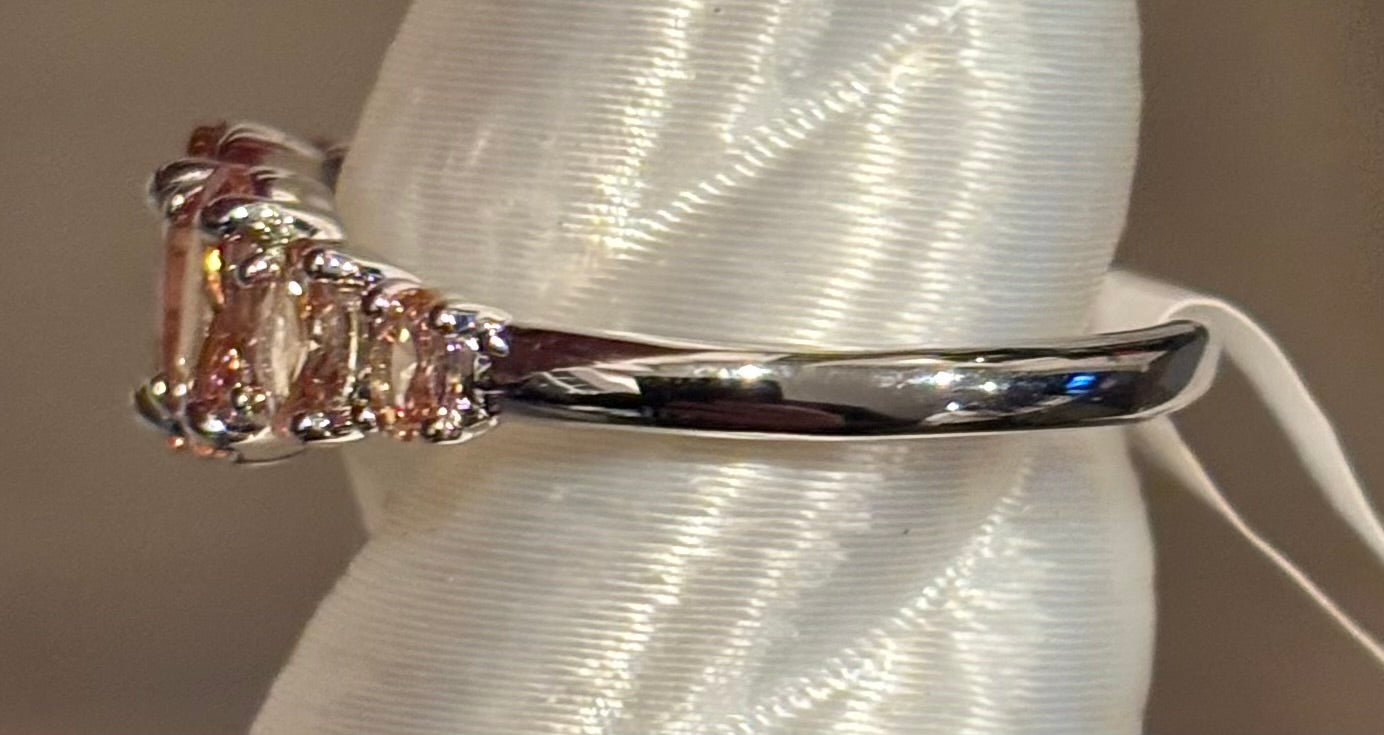 BP A Dazzling Glow Size 7