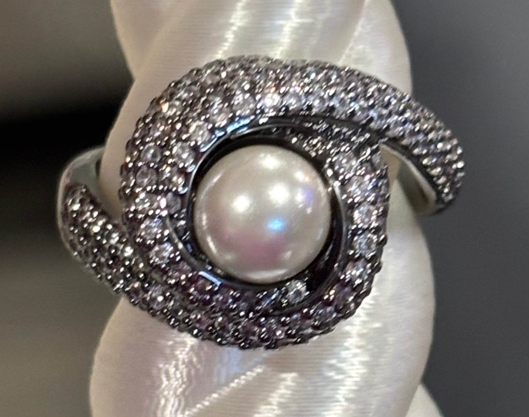 BP Ceramic Pearl Hematite Size 8