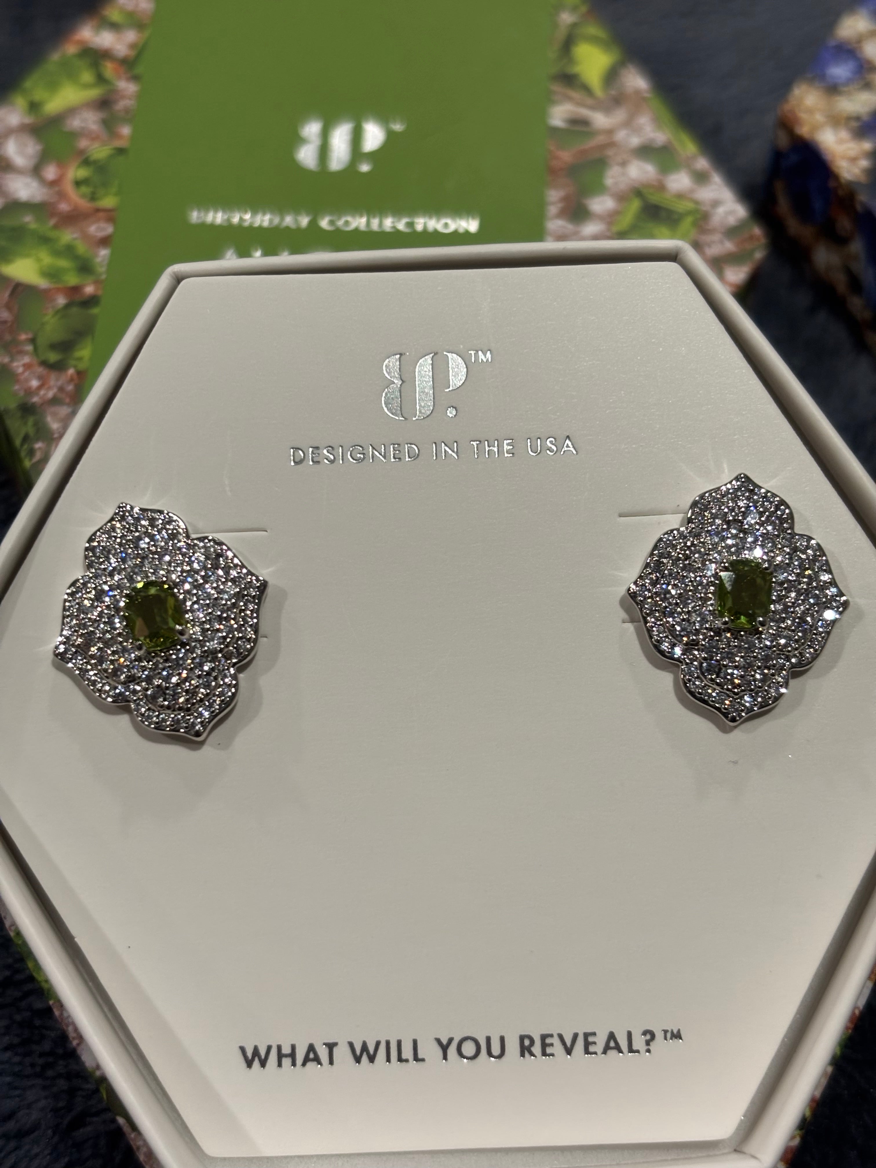 BP Dusted Glimmering Ferns