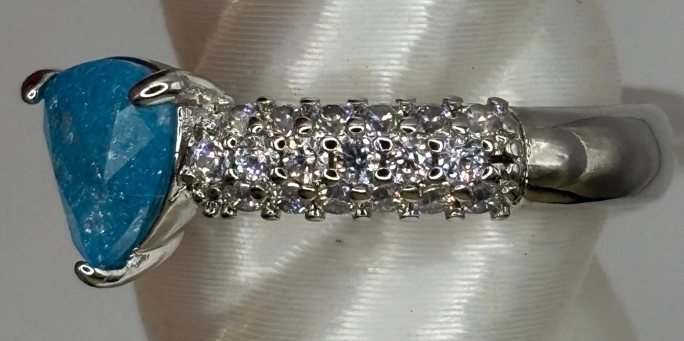 BP Modern Sparkle Size 7