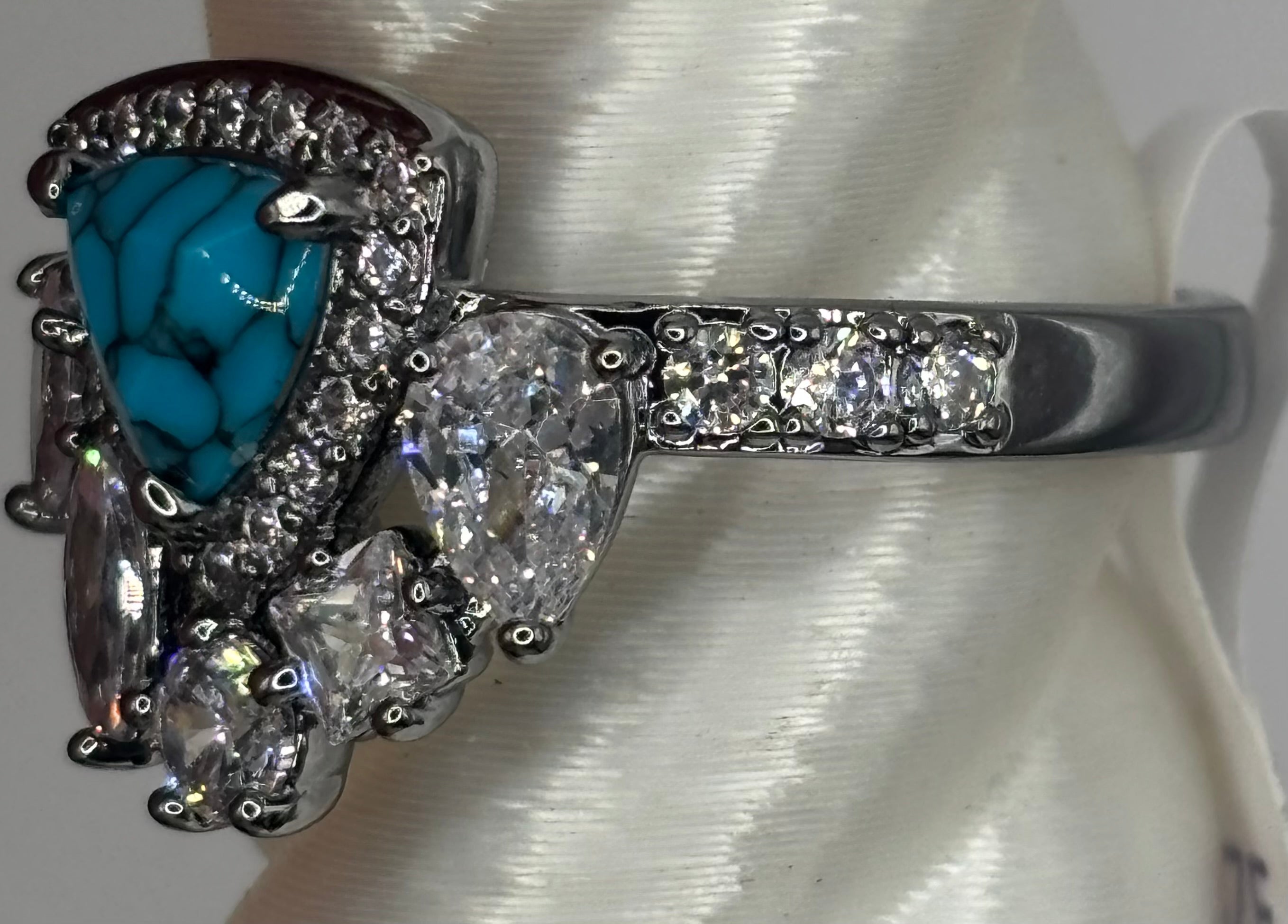 Don’t Mind The Glow-Up December 2025 Ring Size 9