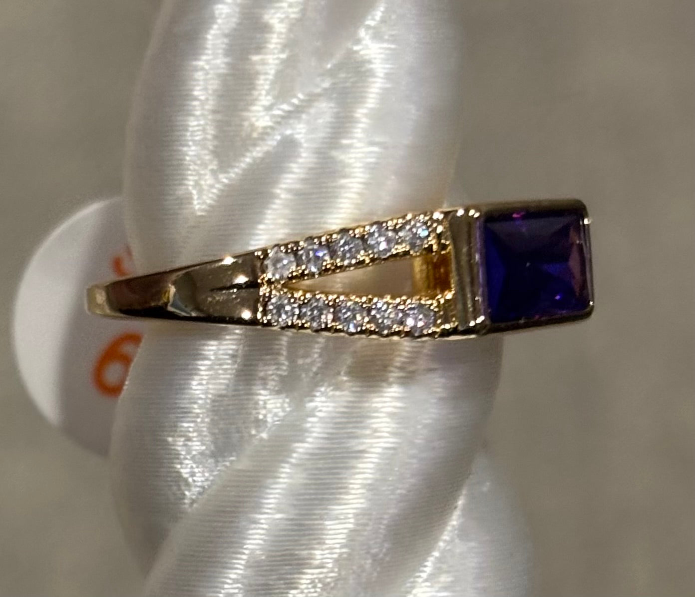 BP Light Up The Night Size 6