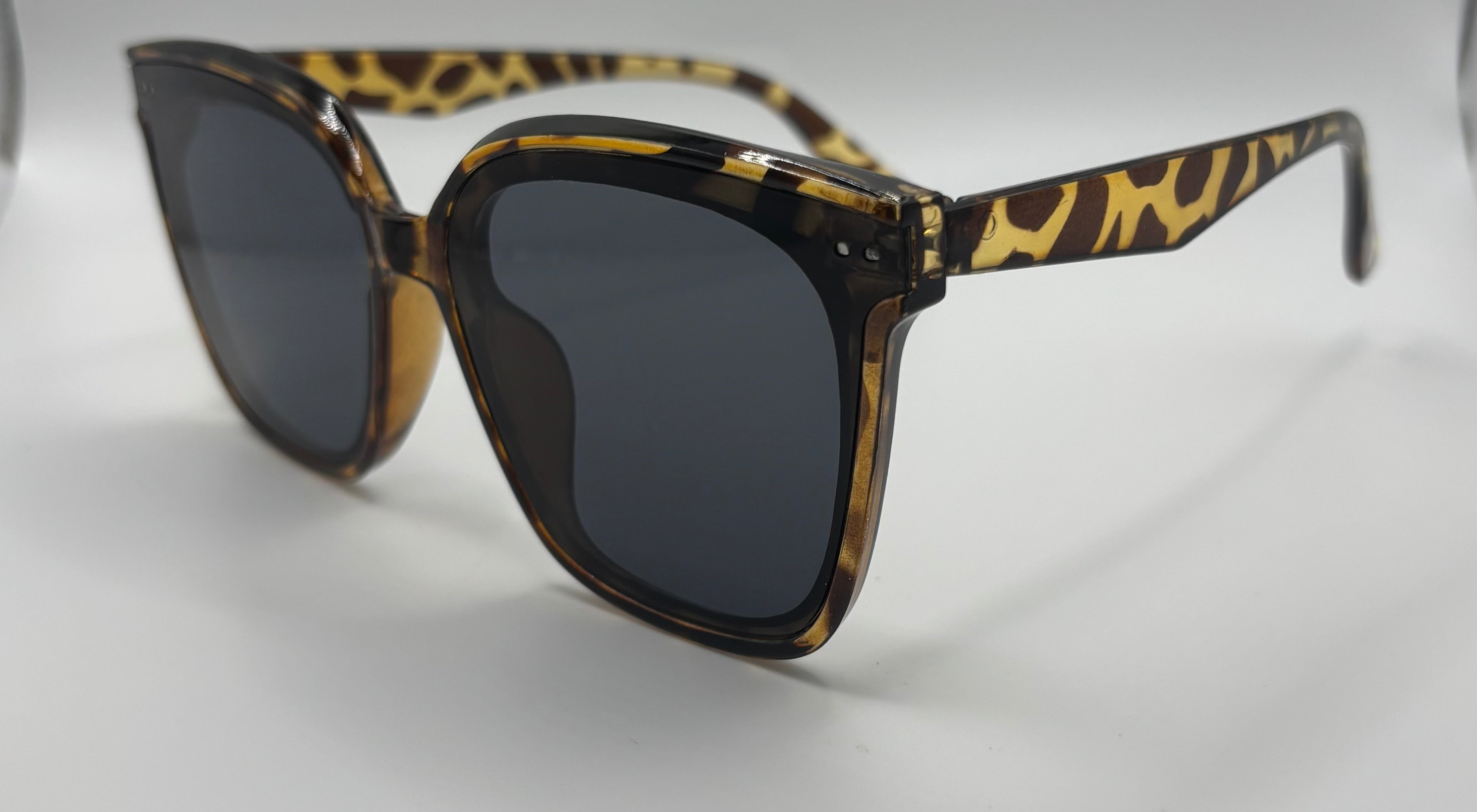 Oversized Cat Eye Sunglasses