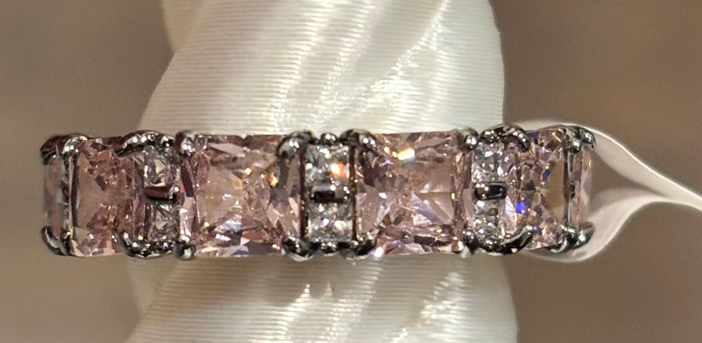 BP Uptown Glamour Size 7