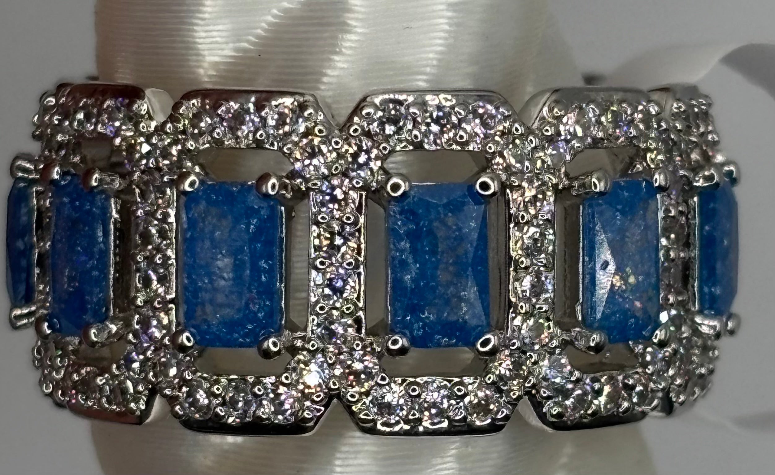 BP Blue Ice Crystal Size 8