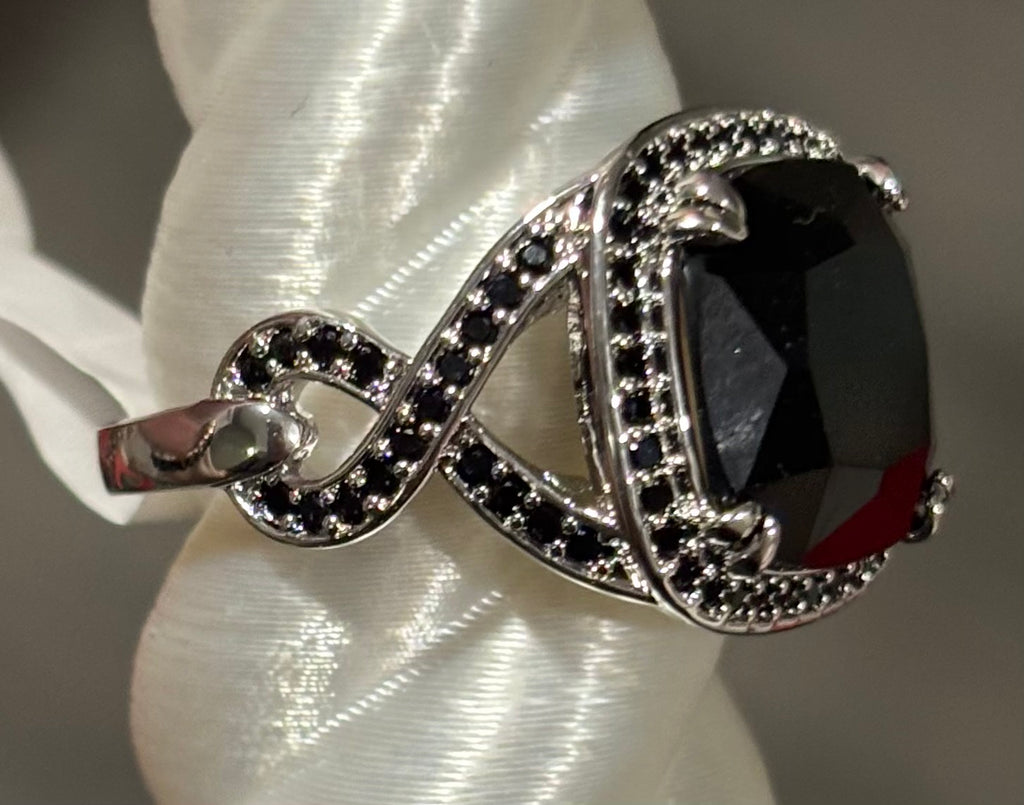 BP Entwined With Grace Size 8