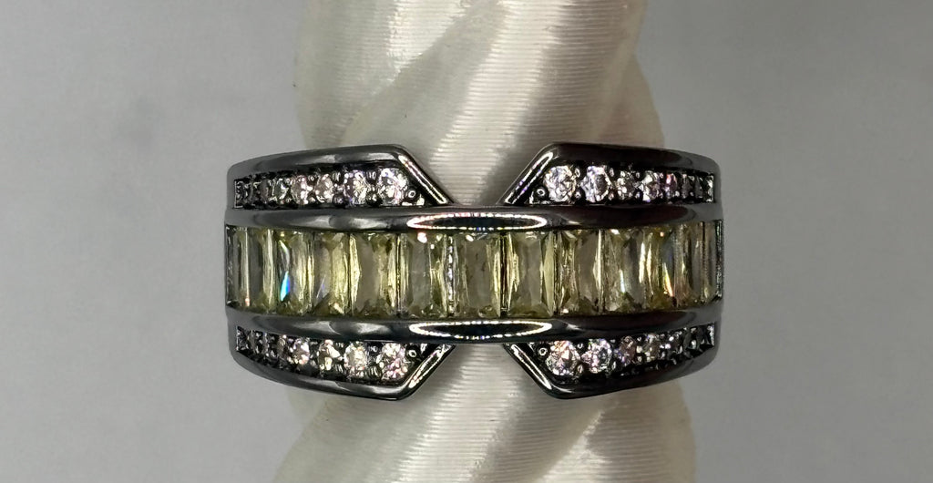 BP A Scintillating Circle Size 8