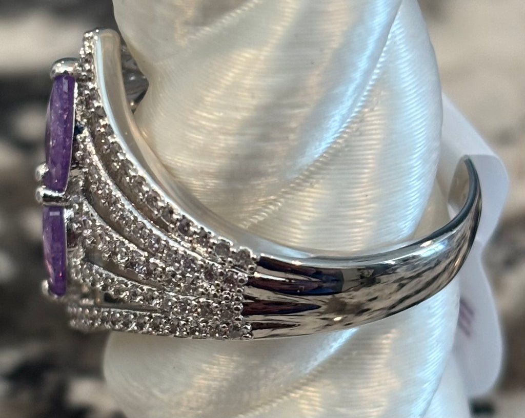 Born Before The Echo Size 9