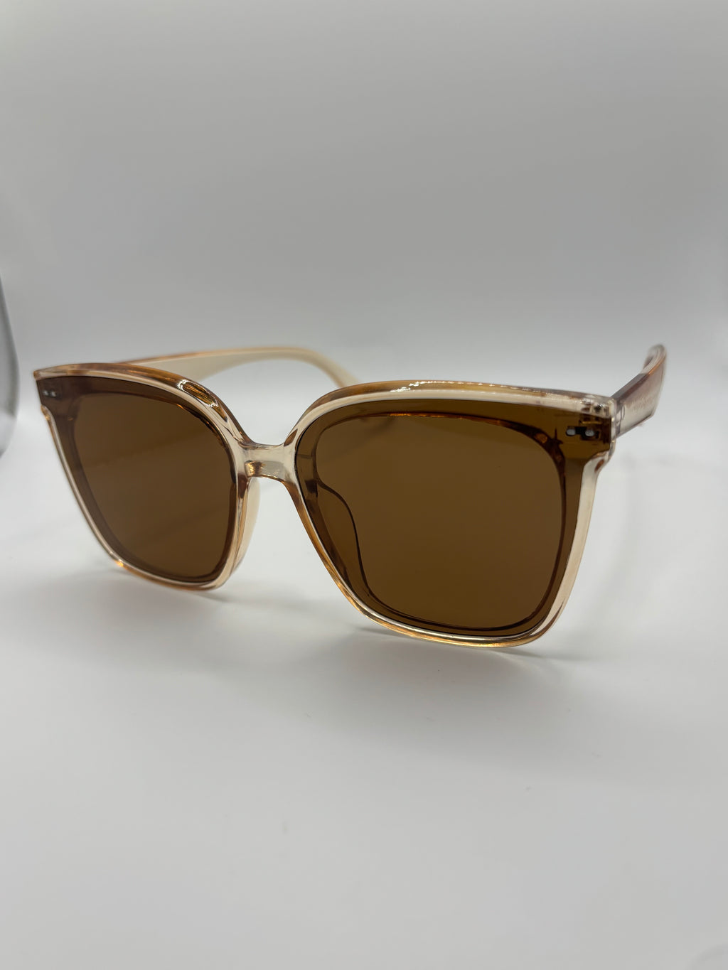 Oversized Cat Eye Sunglasses