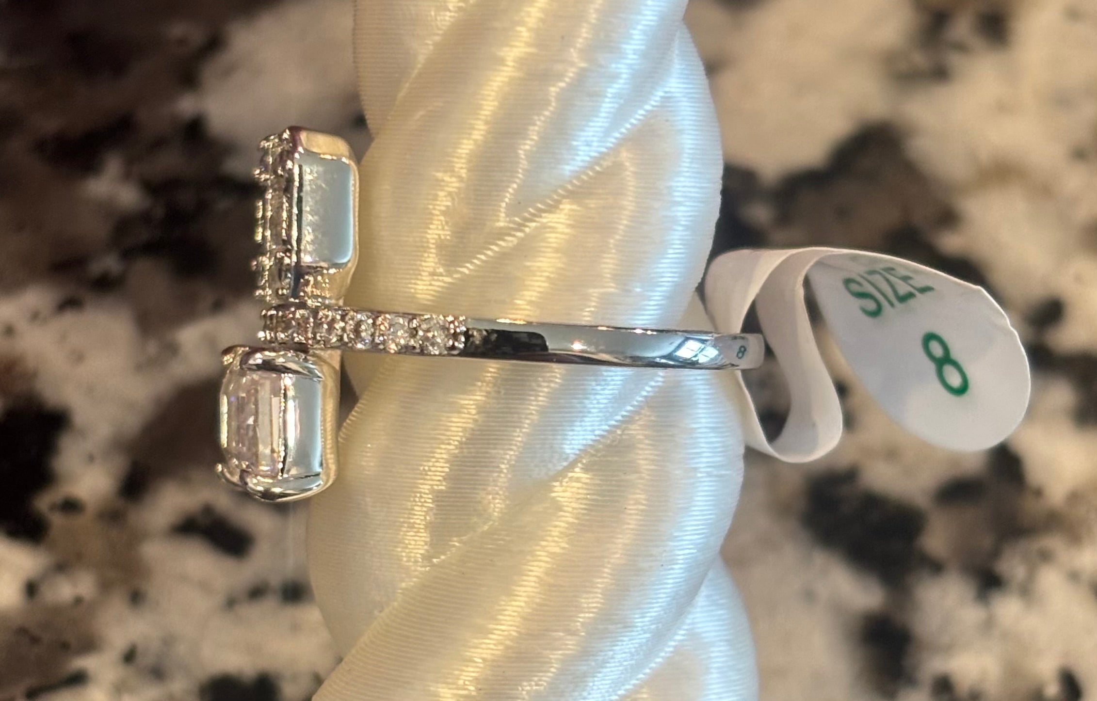 BP Geometry of Intimacy Size 8