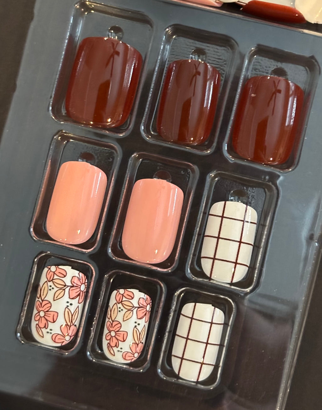 Petals & Plaid Press-On Nails Short