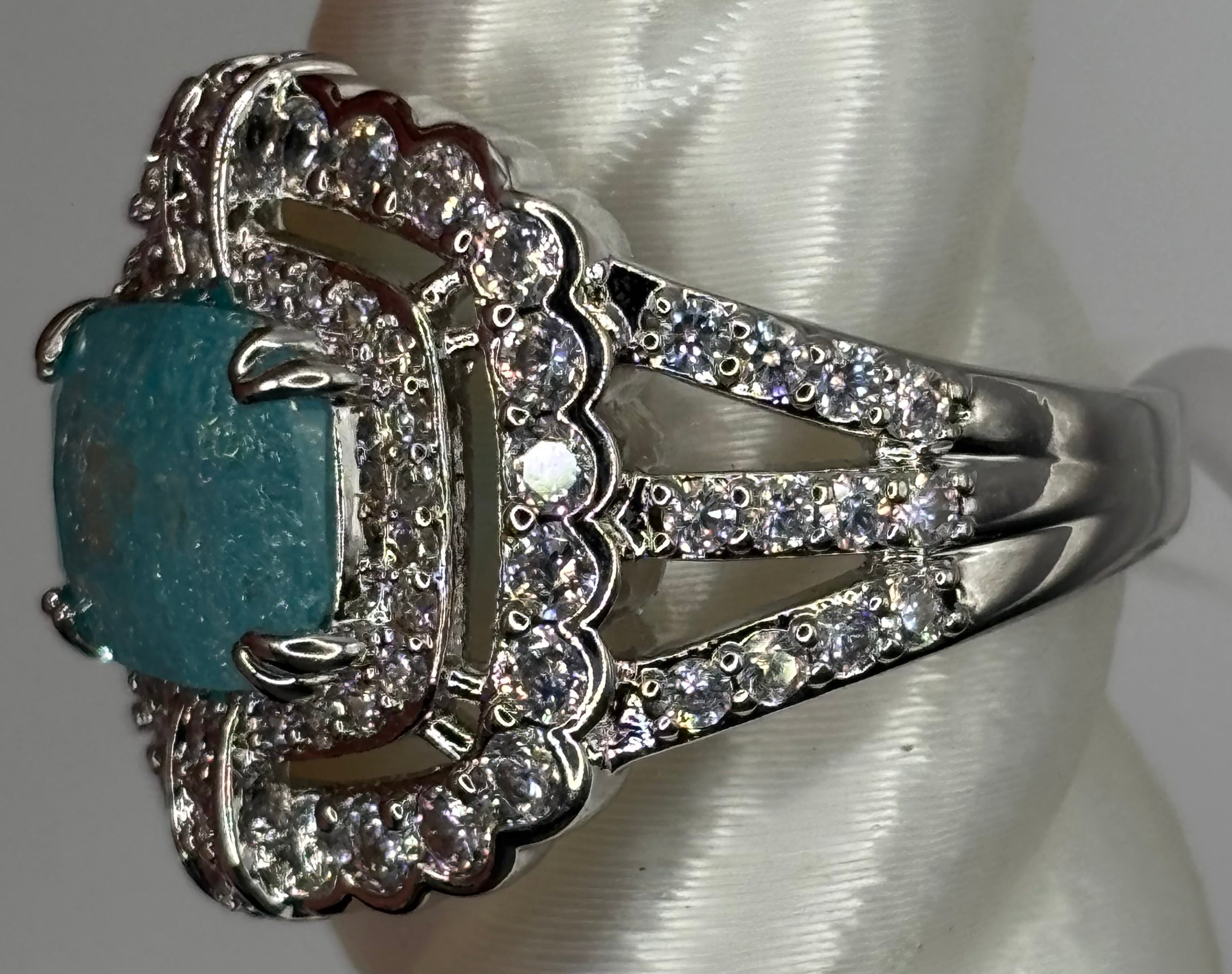 BP Blue Ice Crystal Size 8
