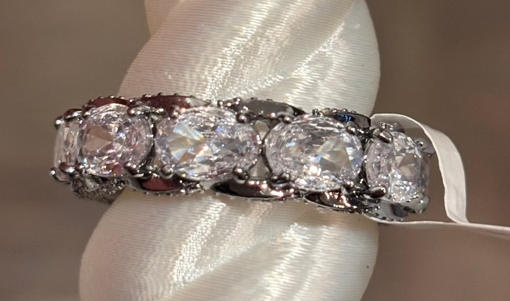 BP Never Blend In Size 11