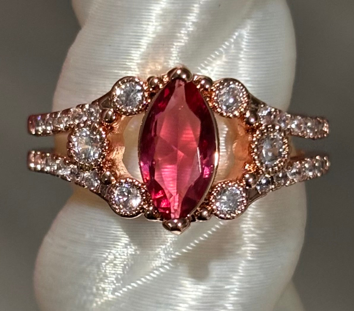 BP Finders Keepers Size 8