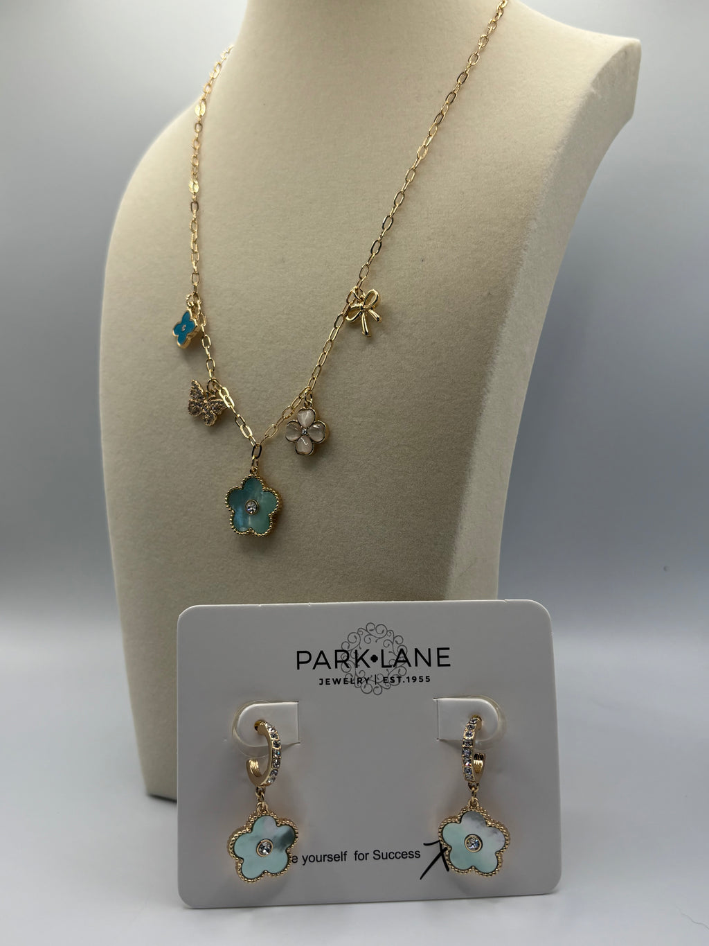 Park Lane Blue Flower Necklace and Earring Set