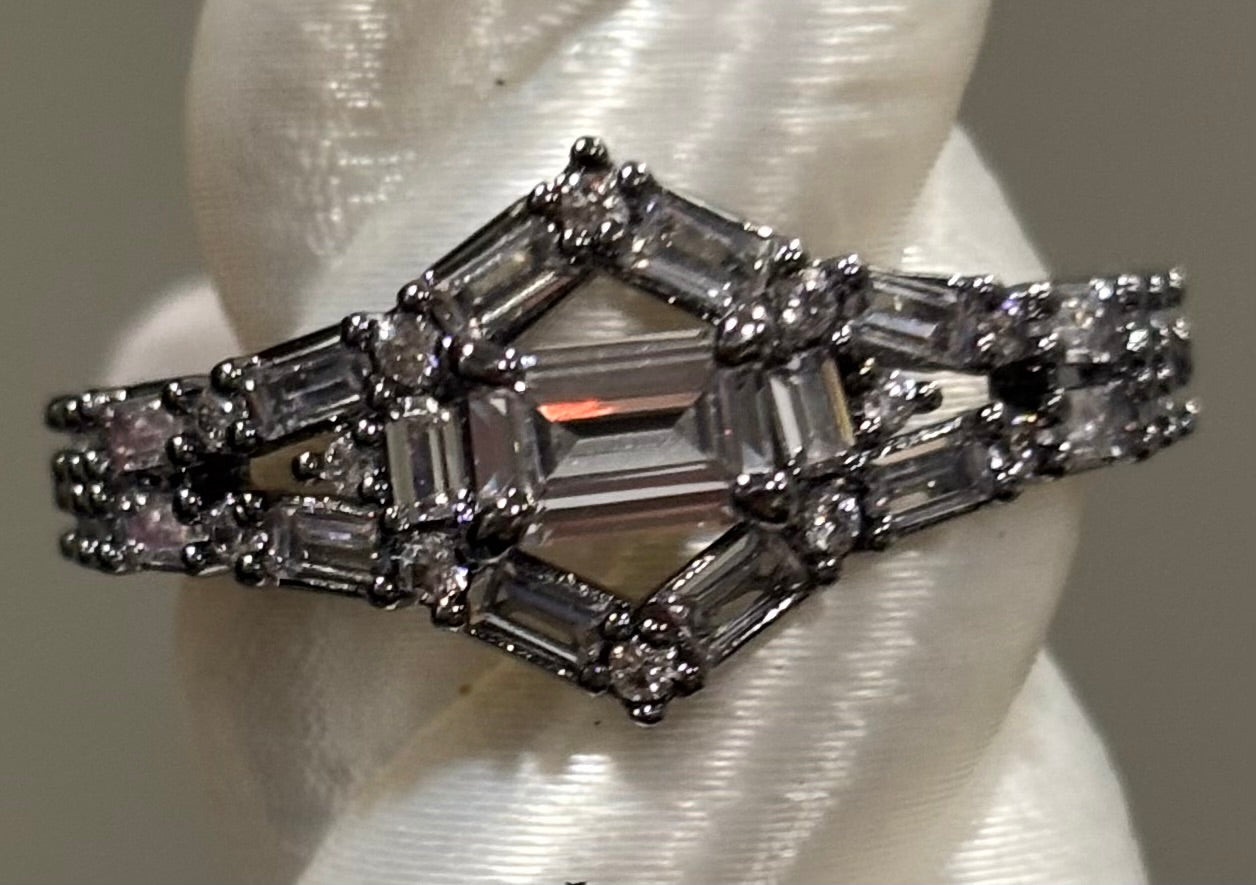 Lumina Between Crystal Crowns Size 10 Hematite