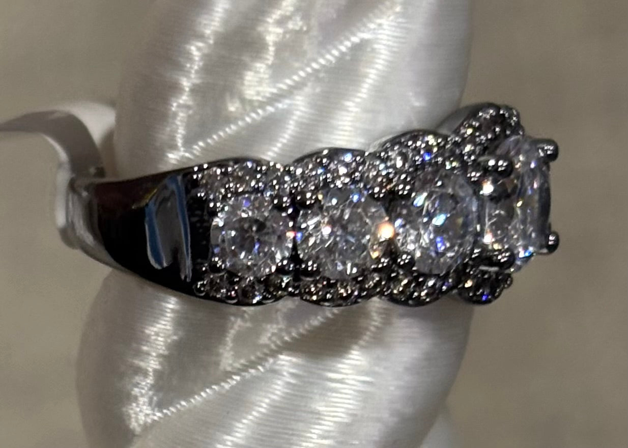 BP At The Ritz Size 7