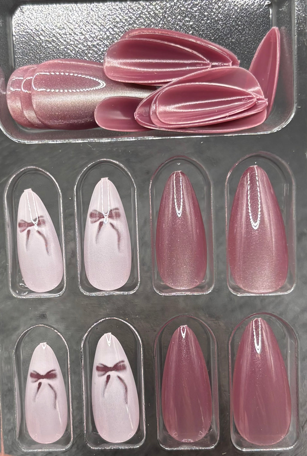 All Bowed Up Press-On Nails Medium