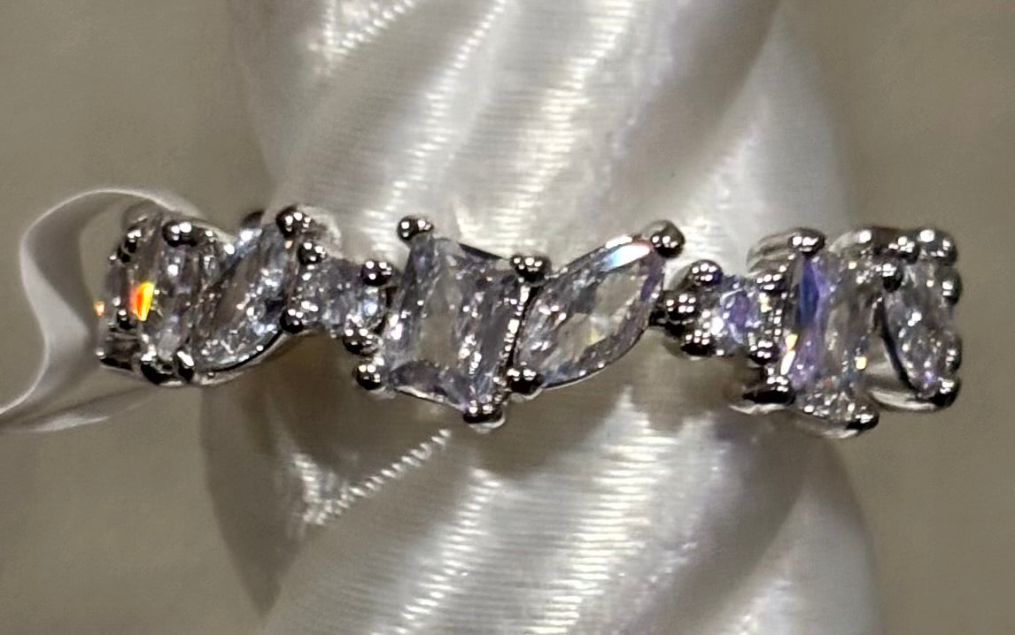 BP She’s A Classic Beauty Size 7