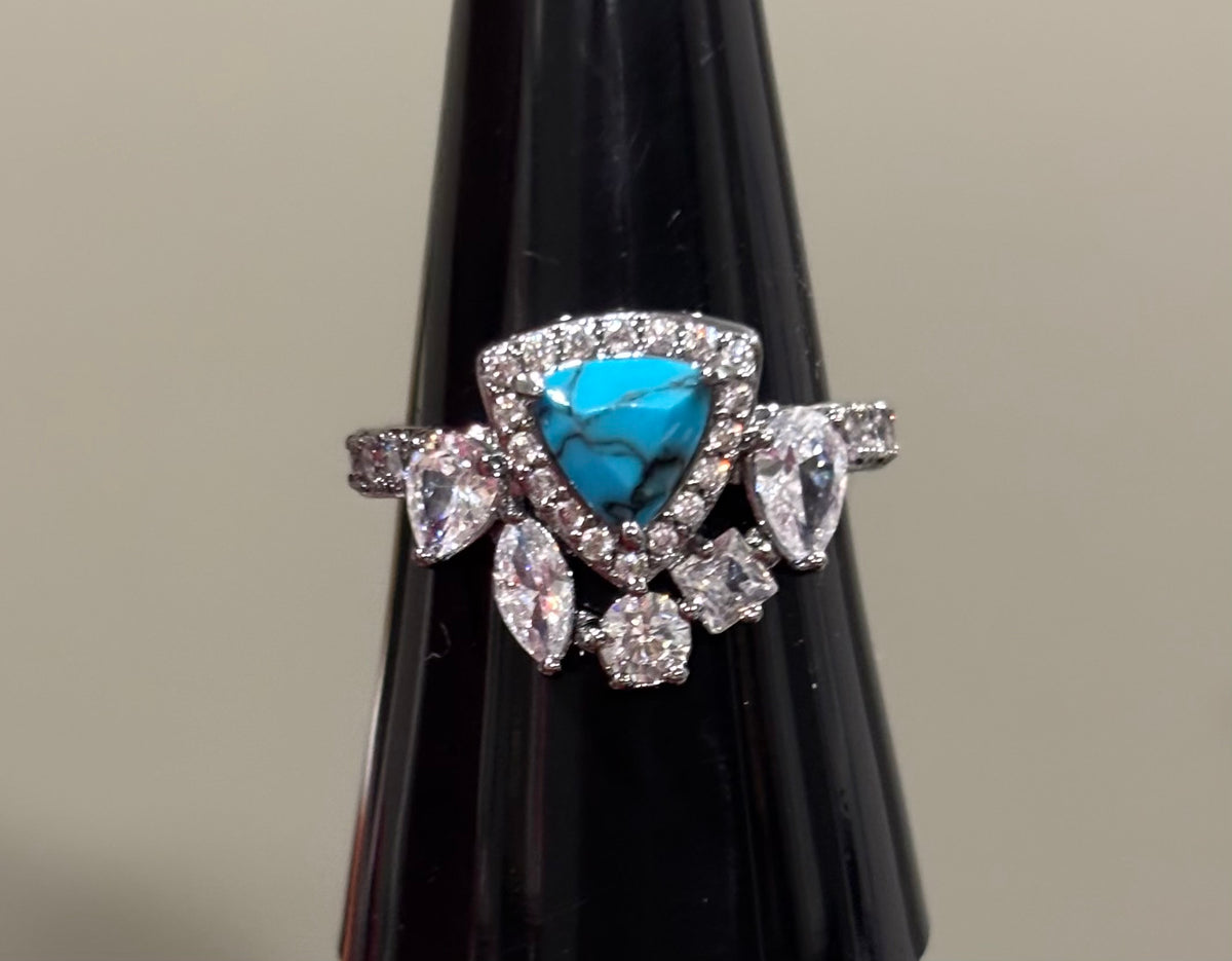 Don’t Mind The Glow-Up December 2025 Ring Size 8