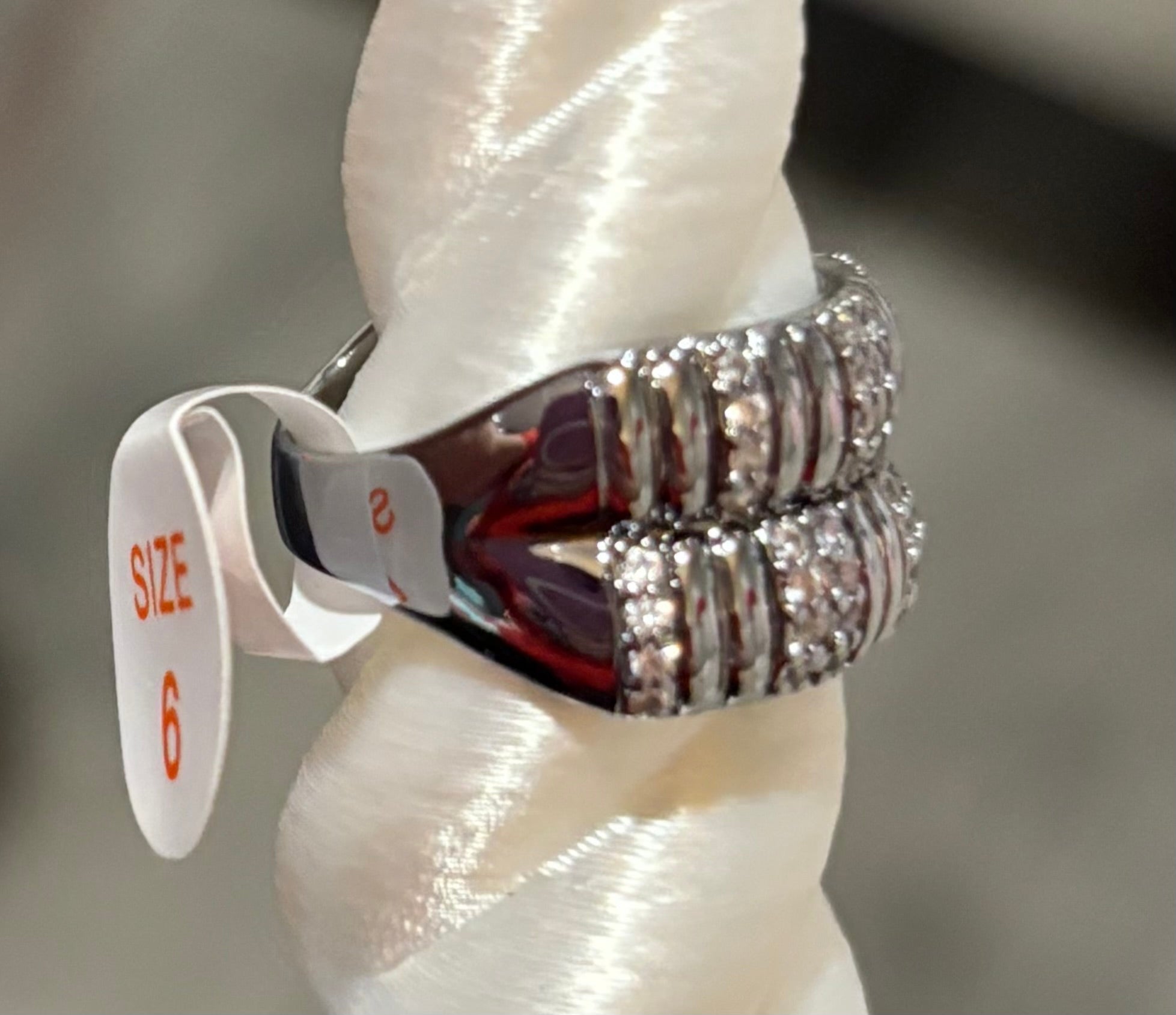 BP Swirling Radiance Size 6