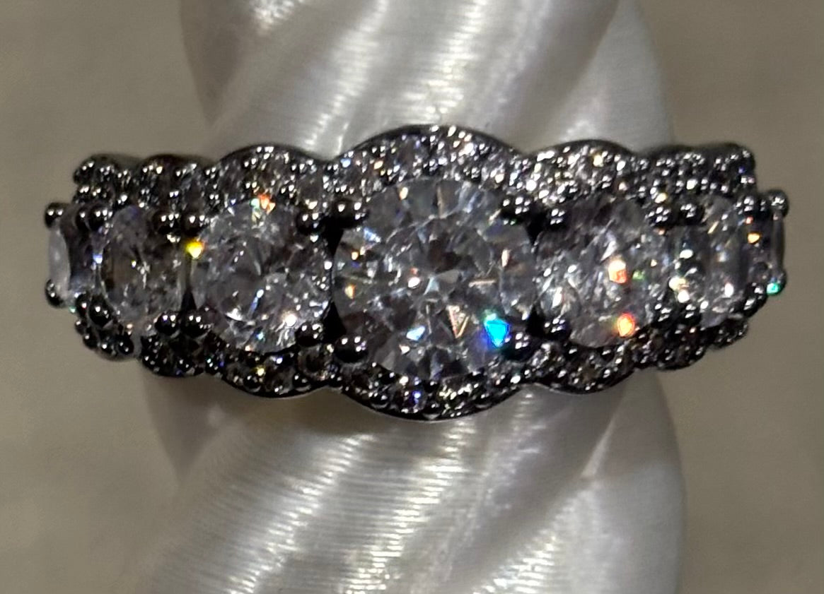 BP At The Ritz Size 7