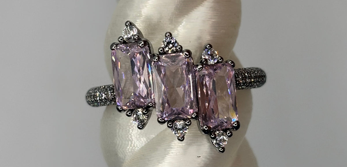 BP The Genevieve Lily Ring Size 10