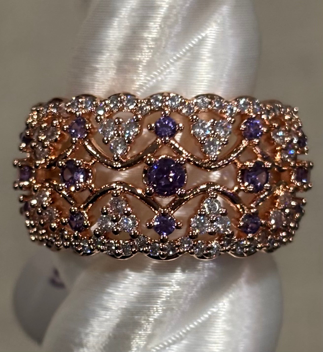 BP Its Fate Gorgeous Size 9