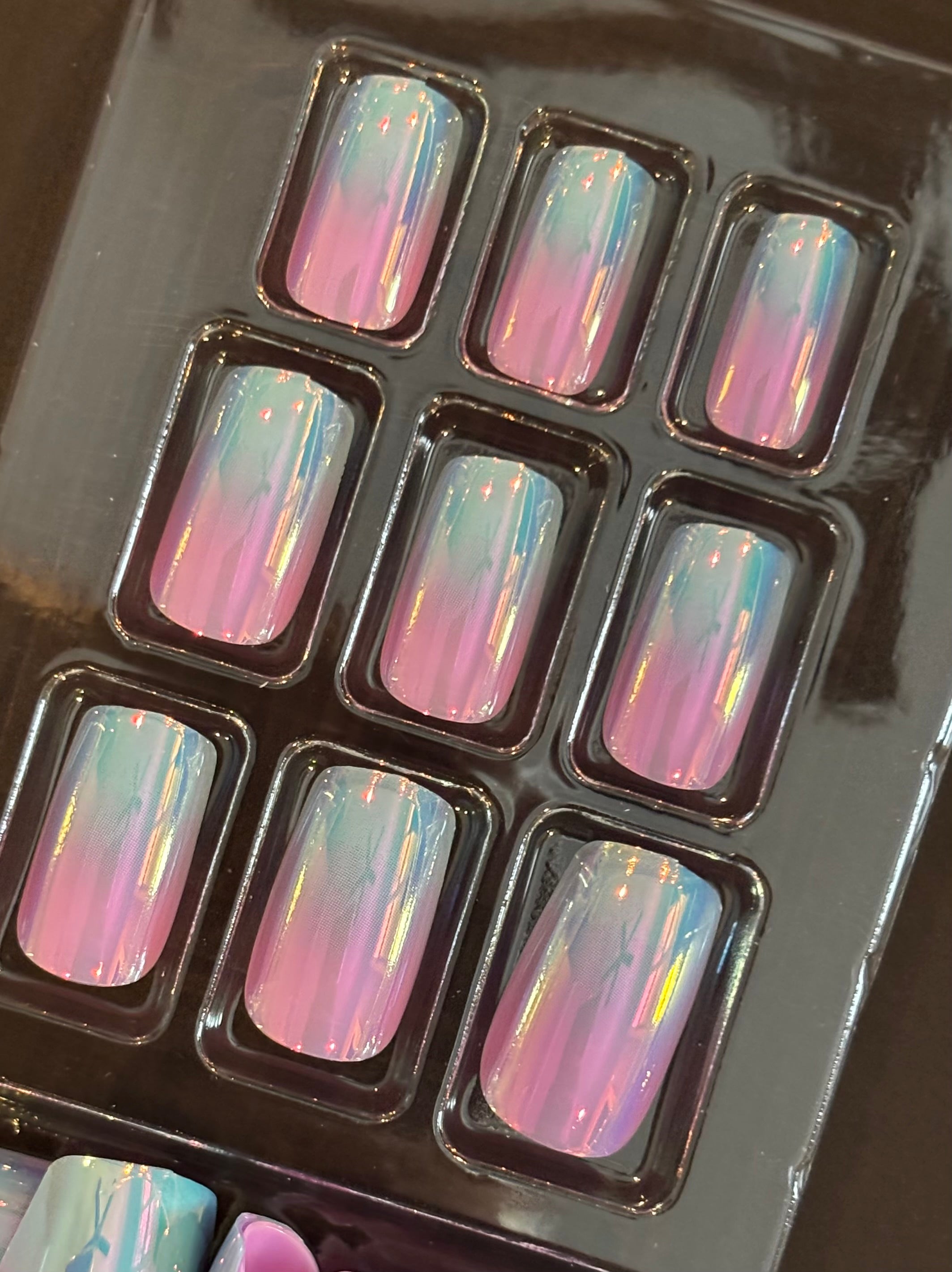 Siren Shine Press-On Nails Medium