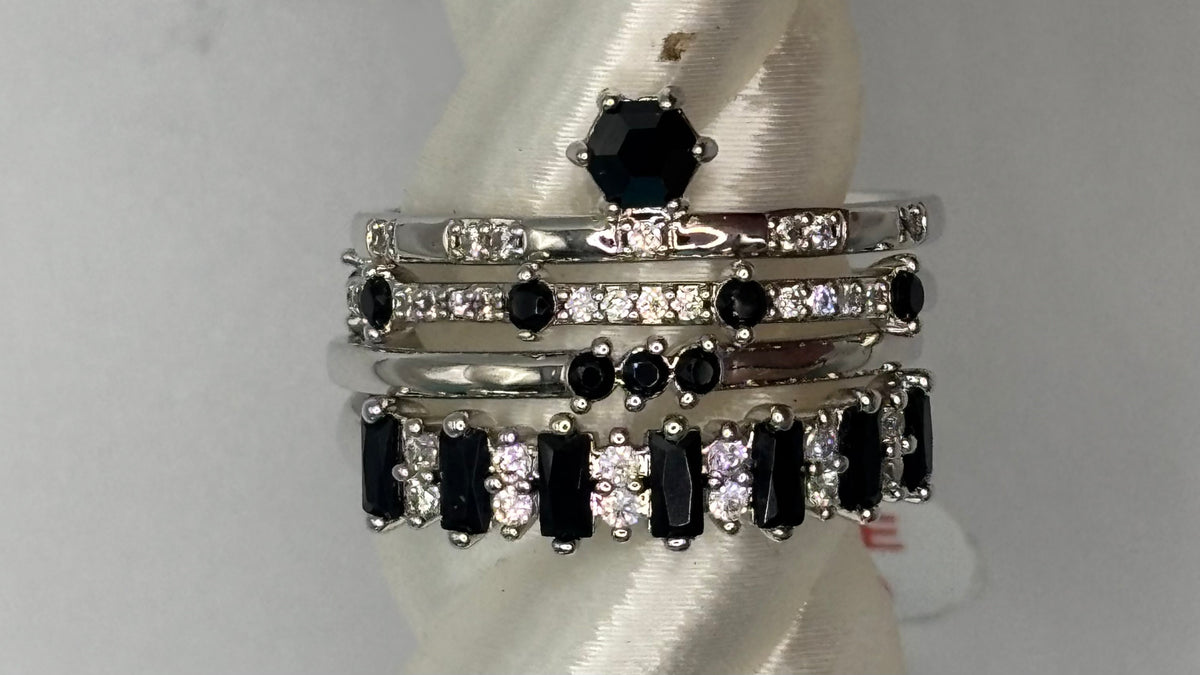 Delicates Rhodium & Black Onyx Size 10
