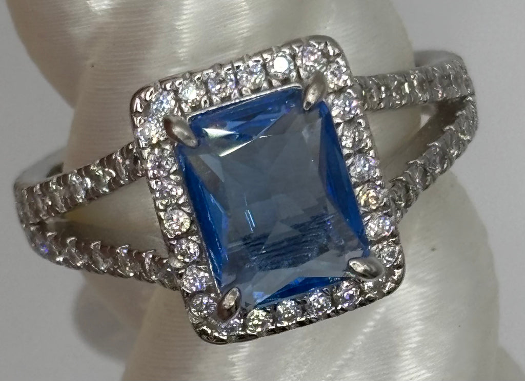 The Sterling Club Swiss Topaz Size 9