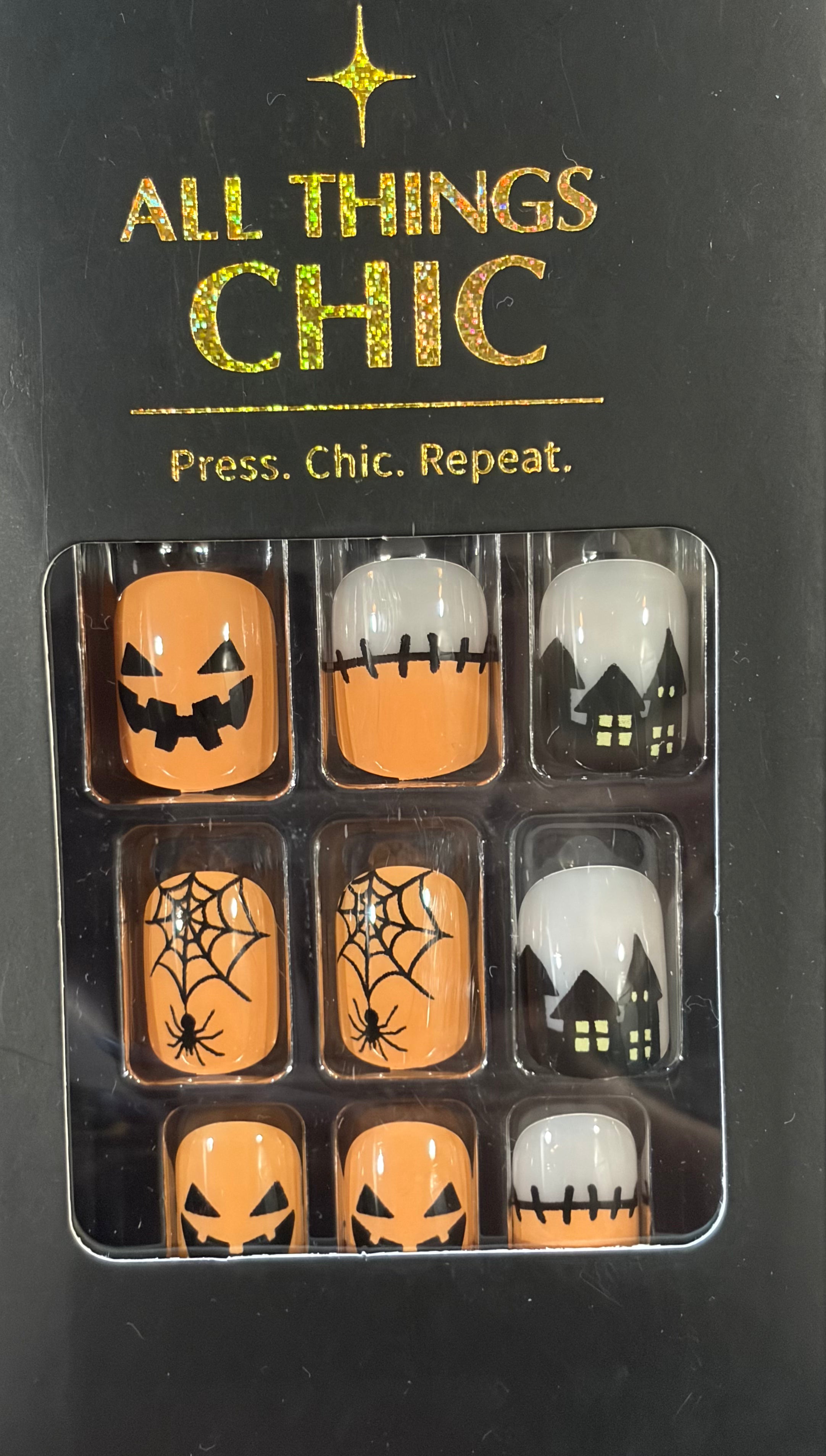 Do You Want The Haunted House Tour? Press-On Nails Short