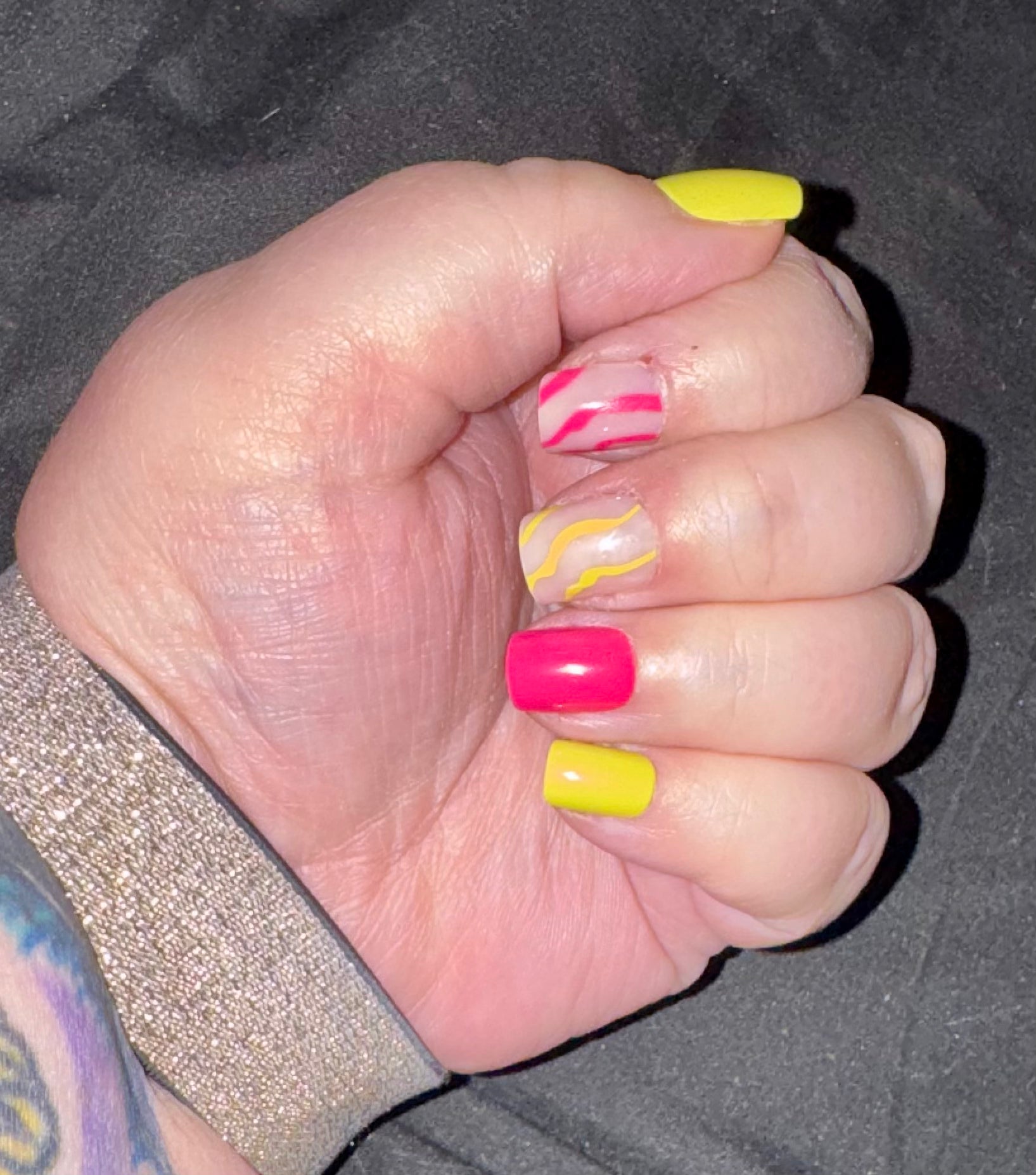 She Breaks All Her Own Rules Press-On Nails Short