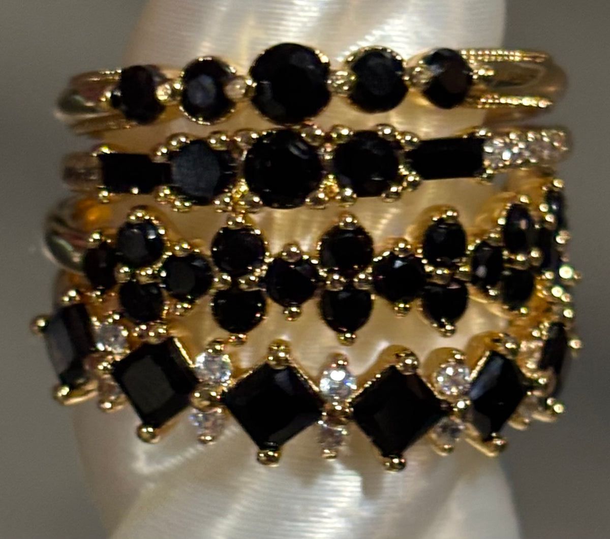 Delicates Wings Spread Across Endless Dawn Size 7