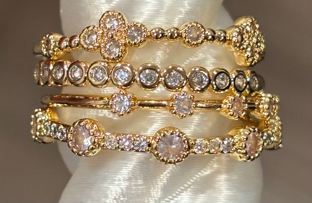 Delicates Less Noise, More Meaning Size 11