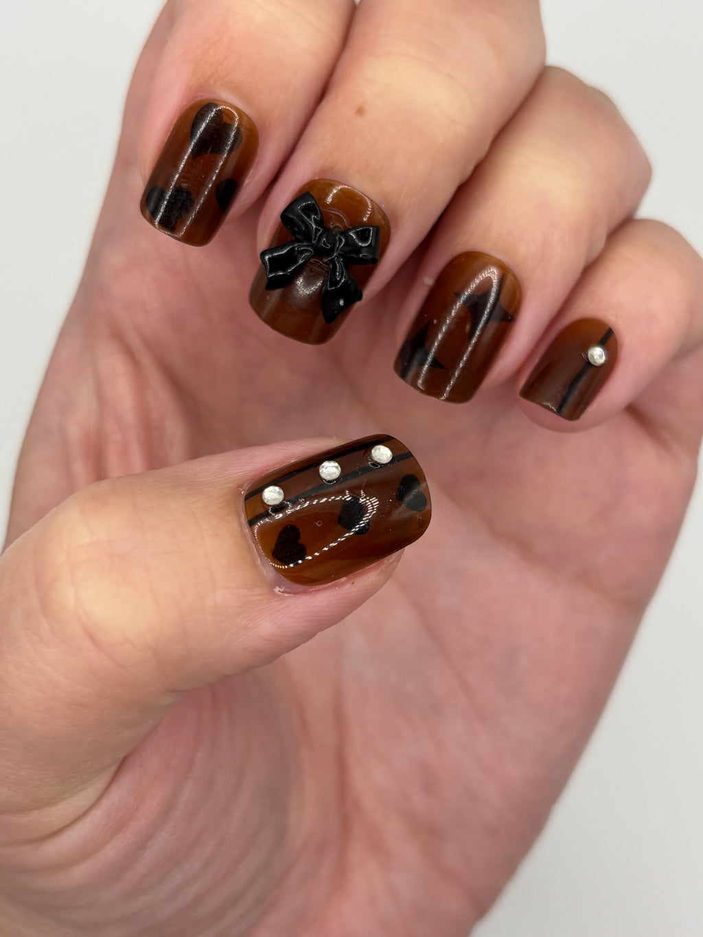 Classy Couture Press-On Nails Short