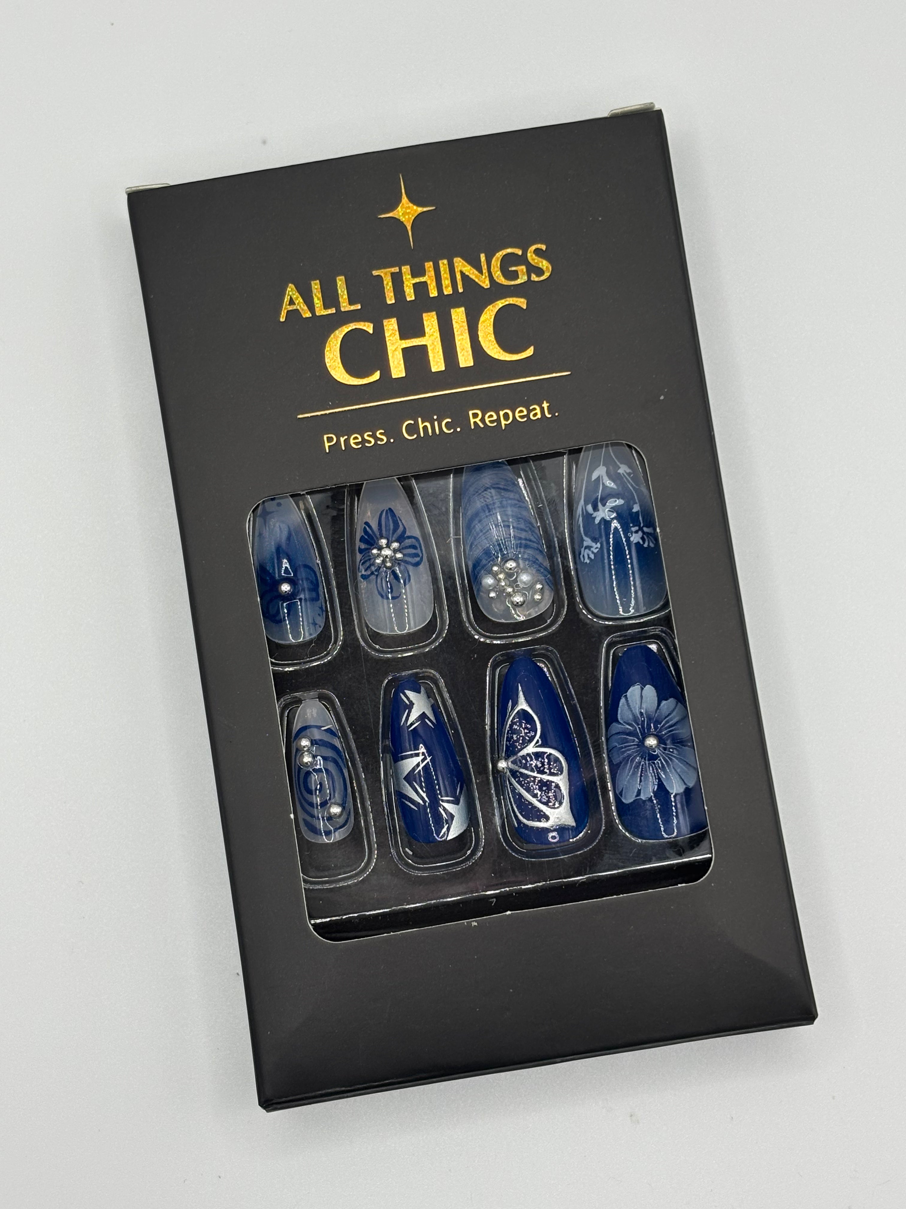 Winging It Press-On Nails Medium