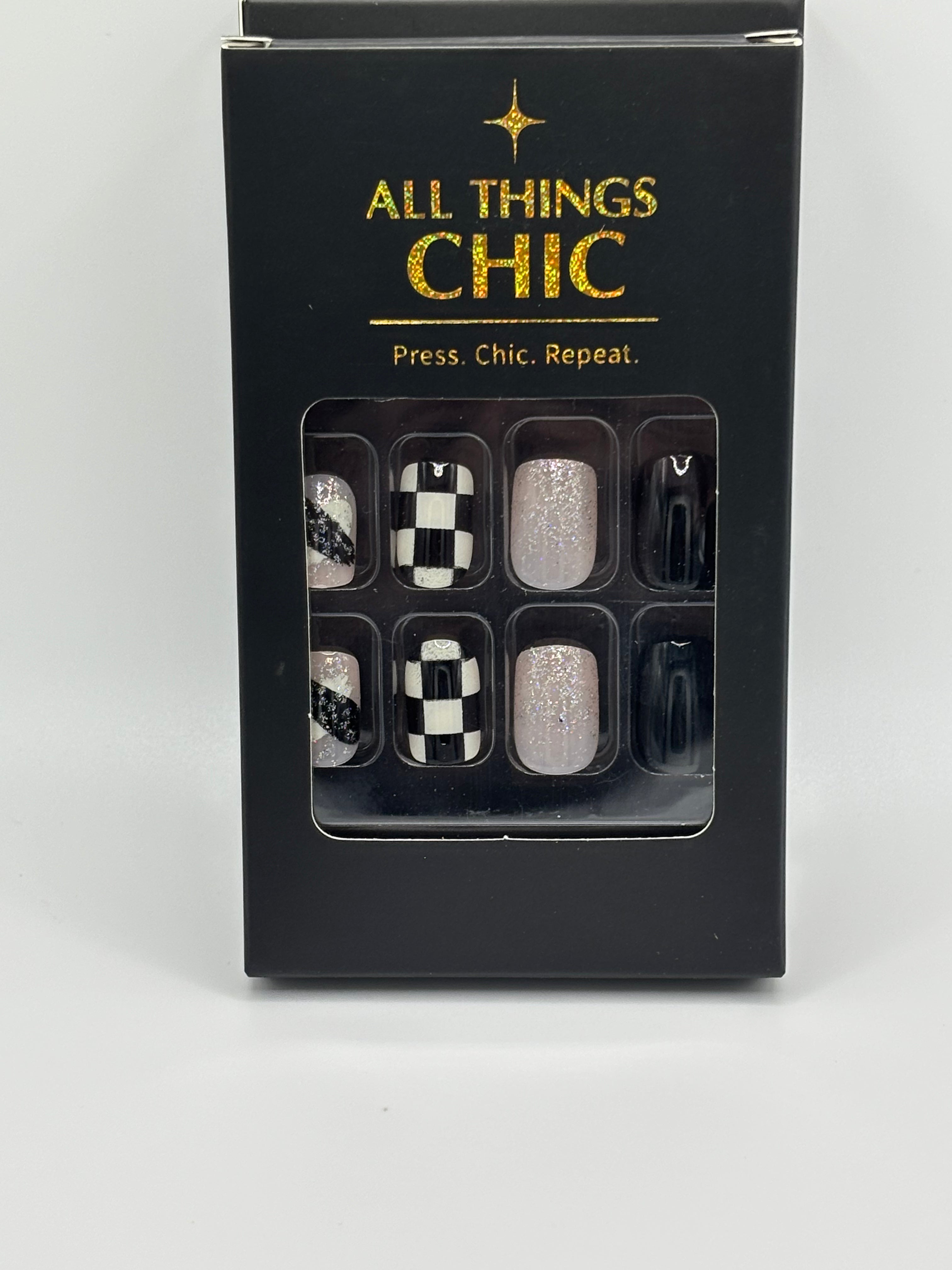Check Me Out Press-On Nails Short