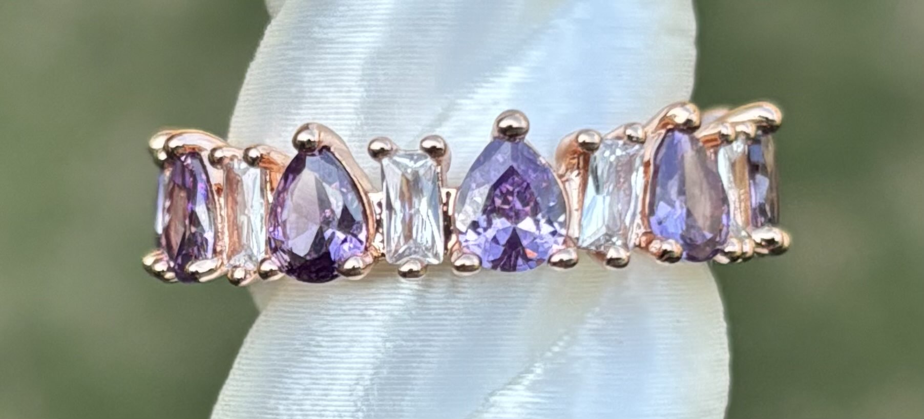 BP A Dazzling Glow Size 9