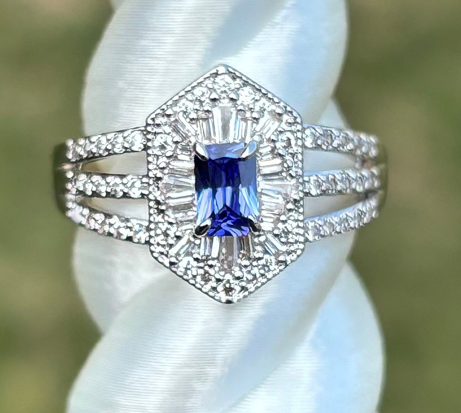 BP A Sparkling Flame Size 10