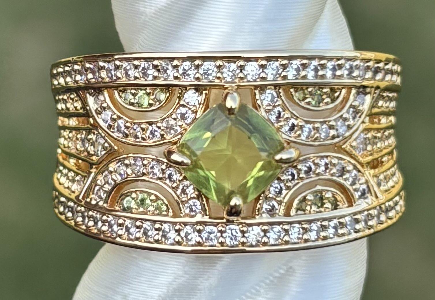 BP Lime Luxe Size 8