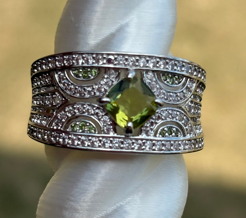 BP Lime Luxe Size 8