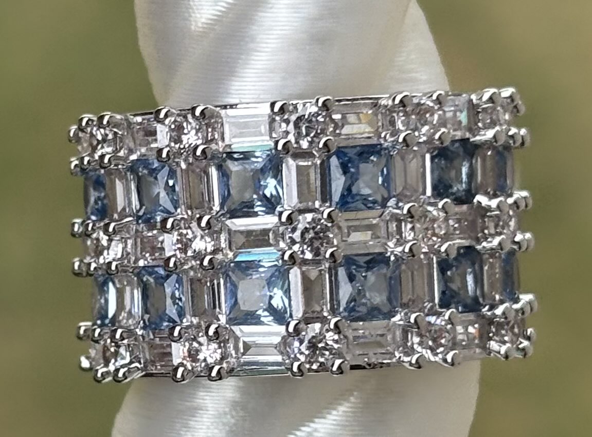 BP Blue Spinel Size 7